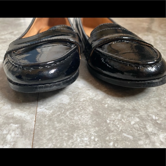 Perfect ALDO flats!!! Worn once for work!! Like new condition! Give them a home - Picture 4 of 10